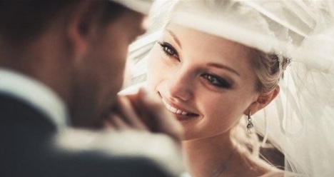 Я счастливая, любимая и любящая супруга лучшего мужчины!