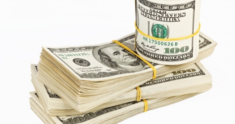 Высокий ежемесячный денежный доход