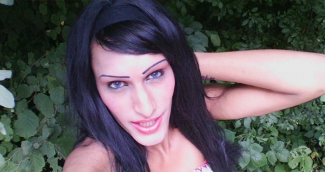 da stana jenata v ogledaloto