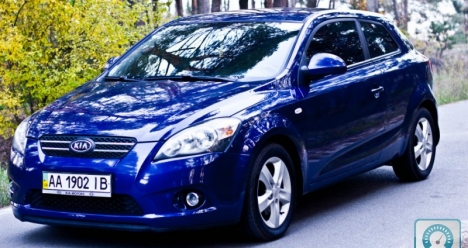 купить автомобиль Kia Ceed