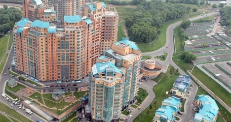 Купить 4-х комнатную квартиру в Москве в элитном районе.