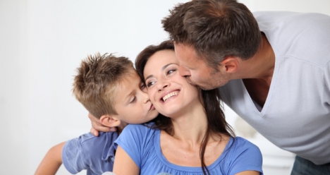 крепкая семья, чтоб малыш родился здоровым, умным,счастливым