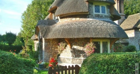 хочу жить в англии,с любимым мужчиной