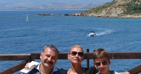 высокооплачиваемая должность и независимость,здоровье