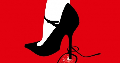 Тот, с кем я разговариваю тайком ночами - любит меня.