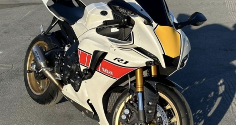 Yamaha YZF-R1 2022г