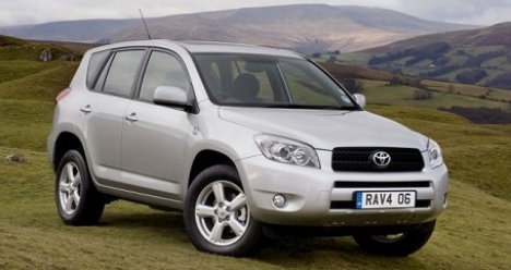 вожу новый авто Toyota RAV4